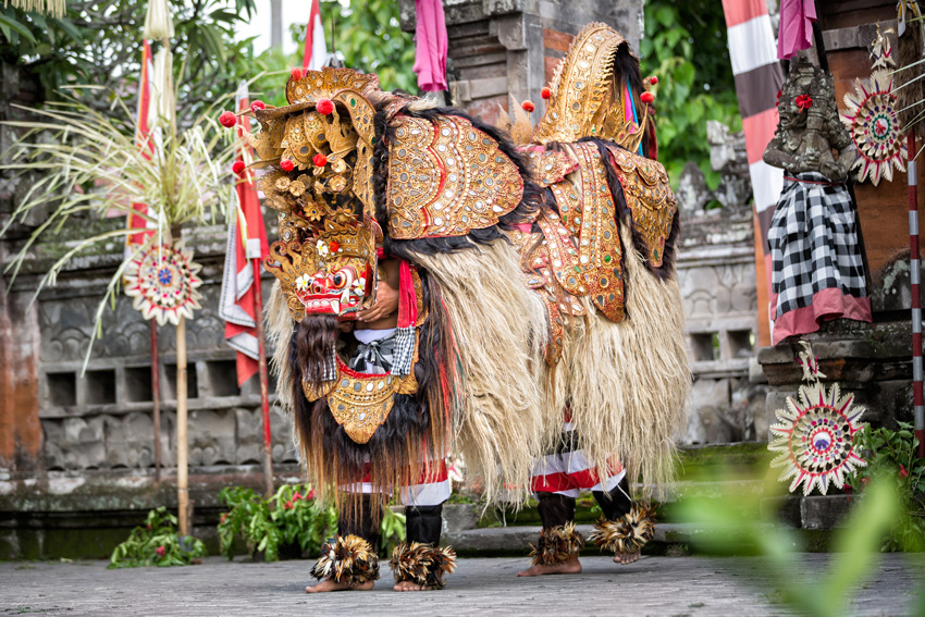 Un spectacle de danse Barong à Bali, en costume