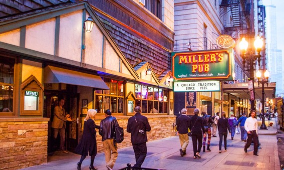 Que-faire-lors-de-son-voyage-a-Chicago-Decouvrez-le-Millers-Pub